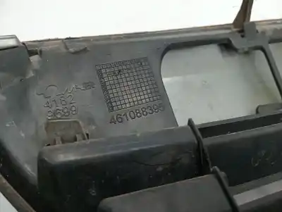 Pezzo di ricambio per auto di seconda mano griglia anteriore per opel meriva enjoy riferimenti oem iam 13207140  