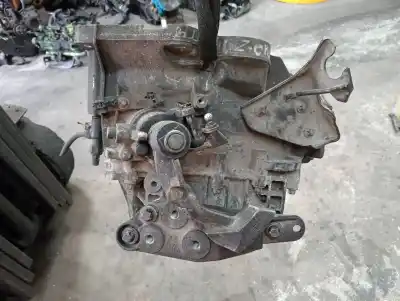 Pezzo di ricambio per auto di seconda mano riduttore per opel corsa d cmon riferimenti oem iam 55192042  