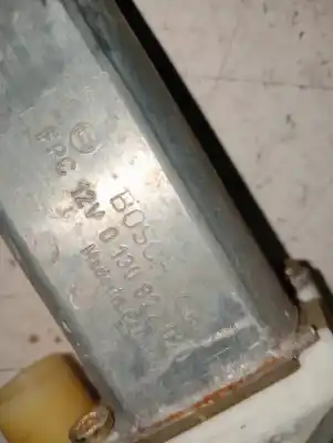 Автозапчастина б/у регулятор вікна передній лівий для renault clio ii fase ii (b/cb0) 1.2 16v посилання на oem iam 0130822020  