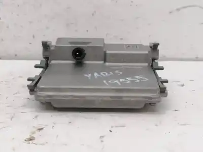 Peça sobressalente para automóvel em segunda mão câmara por toyota yaris (xp21) hybrid style referências oem iam 8646c0w040