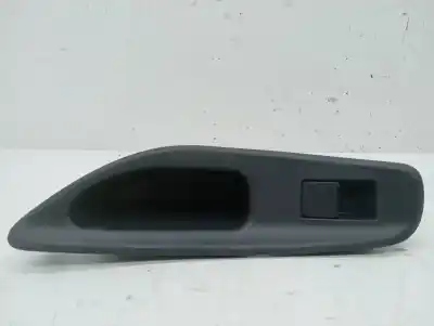 Peça sobressalente para automóvel em segunda mão botão / interruptor elevador vidro traseiro direito por toyota yaris (xp21) hybrid style referências oem iam 74271k0090