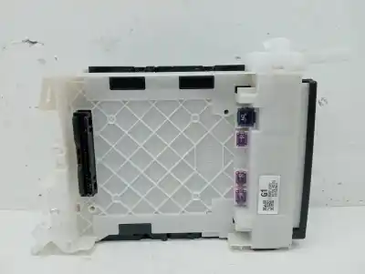 Peça sobressalente para automóvel em segunda mão caixa de fusíveis e relés por toyota yaris (xp21) hybrid style referências oem iam 63572075
