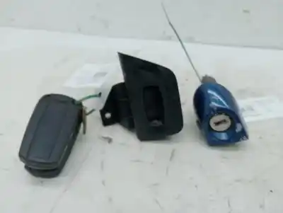 Peça sobressalente para automóvel em segunda mão fechadura da porta dianteira esquerda por bmw serie 1 berlina (e81/e87) 120d referências oem iam 