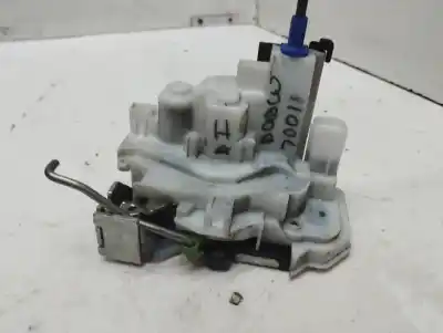 Second-hand car spare part Left Front Door Lock for FIAT DOBLO II CARGO (263) Furgón Base OEM IAM references 519750820  