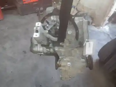 Second-hand car spare part GEARBOX for VOLKSWAGEN TOURAN (1T2)  OEM IAM references LKA  