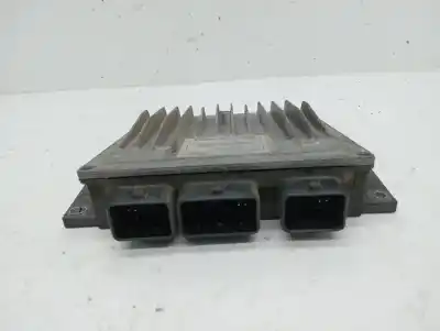 Second-hand car spare part ecu engine control for renault clio iii authentique oem iam references 8200399038  