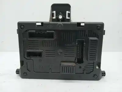 Second-hand car spare part electronic module for renault clio iii authentique oem iam references 8200811816  