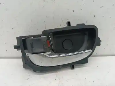 Автозапчастина б/у ЛІВА ПЕРЕДНЯ ВНУТРІШНЯ РУЧКА для TOYOTA AYGO  Посилання на OEM IAM 692060D281  