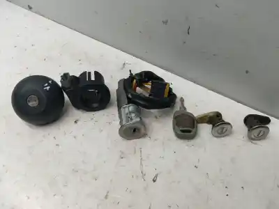 Peça sobressalente para automóvel em segunda mão comutador de ignição por renault twingo (co6) 1.2 alize referências oem iam 143408