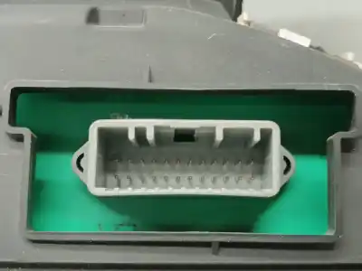 Peça sobressalente para automóvel em segunda mão quadrante por renault clio iii dynamique referências oem iam 8200715181n  