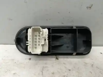 Second-hand car spare part left front power window switch for renault clio iii dynamique oem iam references 8200356519  