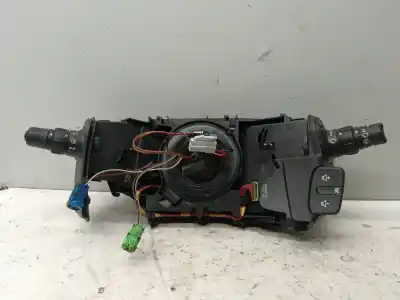 Peça sobressalente para automóvel em segunda mão comutador de luzes por renault clio iii dynamique referências oem iam 8200627607