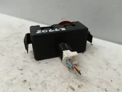 Second-hand car spare part hazard warning lights for renault clio iii dynamique oem iam references 8200214896a  