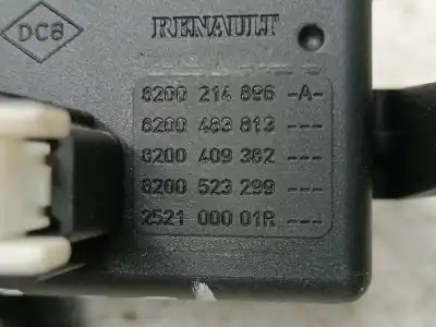 Second-hand car spare part hazard warning lights for renault clio iii dynamique oem iam references 8200214896a  