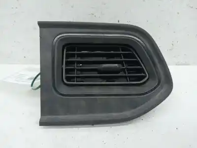 Pezzo di ricambio per auto di seconda mano bocchetta d’aria centrale destra per renault master kasten l1h2 hka 3.5t riferimenti oem iam 687505442r