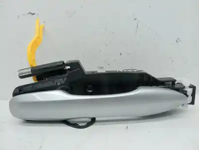 Peça sobressalente para automóvel em segunda mão puxador exterior traseiro direito por toyota yaris (xp21) hybrid style referências oem iam 