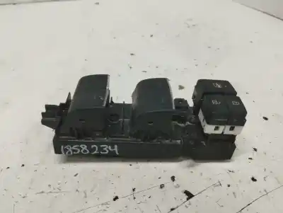 Pièce détachée automobile d'occasion commande de lève vitre avant gauche pour toyota corolla (e21) hybrid active références oem iam 8404002160