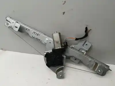 Peça sobressalente para automóvel em segunda mão elevador de vidros dianteiro direito por dacia sandero stepway referências oem iam 8200733828e