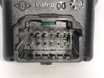 Pezzo di ricambio per auto di seconda mano controllo specchio per renault captur dynamique riferimenti oem iam 255706283r  