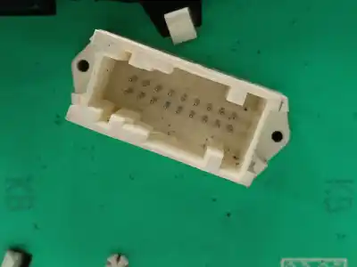 Peça sobressalente para automóvel em segunda mão quadrante por peugeot 207 x-line referências oem iam 9662904980  