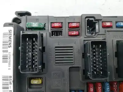 Second-hand car spare part fuse box unit for citroen berlingo 1.9 d multispace oem iam references 964349888000  