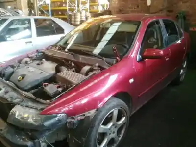 Автозапчасти б/у ЛЕВОЕ ПЕРЕДНЕЕ КРЫЛО за SEAT TOLEDO (1M2) 1.9 TDI ссылки OEM IAM   