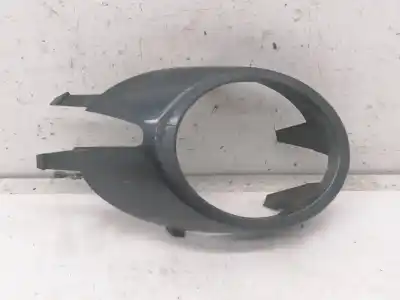 Автозапчастина б/у передні молдинги для audi a4 avant (8e) 3.0 v6 24v tdi посилання на oem iam 8e0807820gru