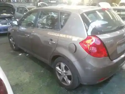 İkinci el araba yedek parçası arka sol kapi için kia cee´d active oem iam referansları 