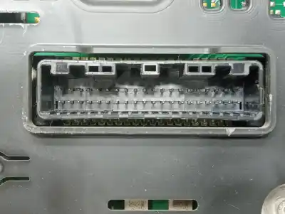 Peça sobressalente para automóvel em segunda mão quadrante por kia rio basic referências oem iam 940261w026  