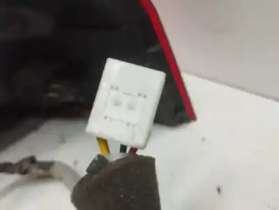 Peça sobressalente para automóvel em segunda mão farolim traseiro esquerdo por kia rio basic referências oem iam 924011w2  