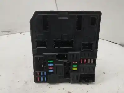 Peça sobressalente para automóvel em segunda mão caixa de fusíveis e relés por renault kadjar zen referências oem iam 284b69501r