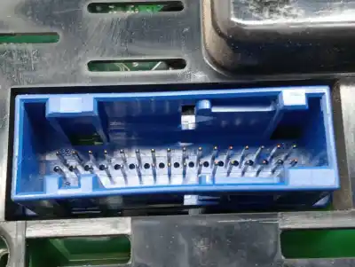 Peça sobressalente para automóvel em segunda mão quadrante por audi a3 (8p) 1.6 102 cv / 75 kw referências oem iam 8p0920930g  