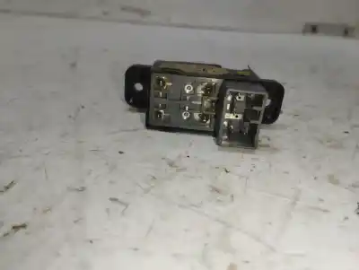 Pezzo di ricambio per auto di seconda mano comando alzacristalli posteriori destro per ssangyong kyron 200 xdi limited riferimenti oem iam   