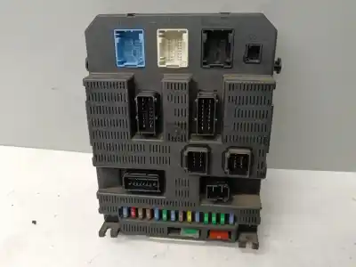 Peça sobressalente para automóvel em segunda mão caixa de fusíveis e relés por citroen c3 1.4 hdi exclusive referências oem iam 9659285380