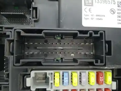 Second-hand car spare part fuse box unit for opel meriva enjoy oem iam references 13396575  