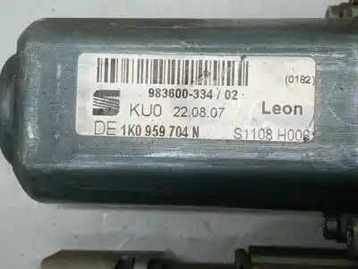 Автозапчасти б/у задний правый стеклорегулятор за seat leon (1p1) reference ссылки oem iam 1k0959704n   Автозапчасти б/у задний правый стеклорегулятор за seat leon (1p1) reference ссылки oem iam 1k0959704n