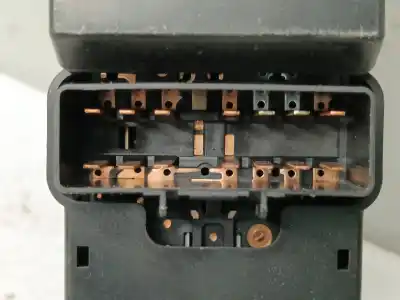 Автозапчасти б/у выключатель левого переднего окна за opel antara energy 4x2 ссылки oem iam 202005436  