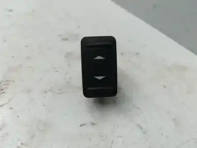 Peça sobressalente para automóvel em segunda mão botão / interruptor elevador vidro traseiro direito por ford kuga (cbv) titanium referências oem iam 7m5t14529aa