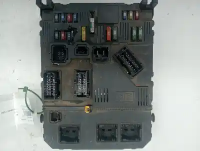 Peça sobressalente para automóvel em segunda mão caixa de fusíveis e relés por citroen c3 1.4 16v referências oem iam 9648715380  