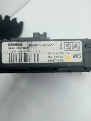 Peça sobressalente para automóvel em segunda mão caixa de fusíveis e relés por citroen c3 1.4 16v referências oem iam 9648715380  