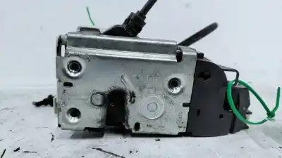 Second-hand car spare part left front door lock for citroen c2 vtr oem iam references 52187680  