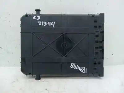 Second-hand car spare part fuse box unit for citroen c3 1.4 hdi exclusive oem iam references 9666952180  