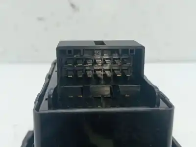 Pièce détachée automobile d'occasion commande de lève vitre avant droit pour ssangyong kyron 200 xdi limited références oem iam 7226009000  a050788