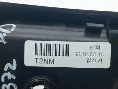 Second-hand car spare part interior right front handle for ssangyong kyron 200 xdi limited oem iam references 72421090001  7242109000