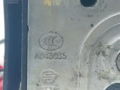 Pièce détachée automobile d'occasion serrure de porte arrière gauche pour ssangyong kyron 200 xdi limited références oem iam a045035  