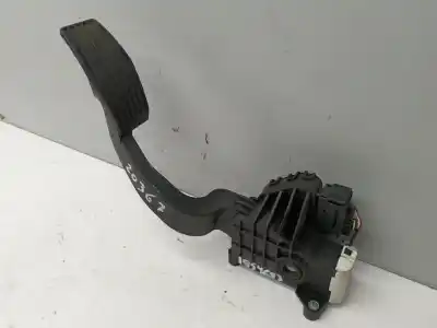 Second-hand car spare part accelerator pedal for opel corsa e color edition ecoflex oem iam references 13305804