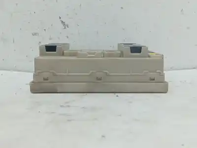Second-hand car spare part fuse box unit for renault clio iii dynamique oem iam references r12k130161  