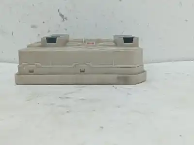 Second-hand car spare part fuse box unit for renault clio iii dynamique oem iam references r12k130161  