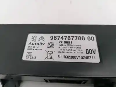 Pièce détachée automobile d'occasion module électronique pour citroen c4 lim. exclusive références oem iam 967476778000  