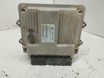 Peça sobressalente para automóvel em segunda mão CENTRALINA DE MOTOR UCE por OPEL CORSA D  Referências OEM IAM 55568383KZ  